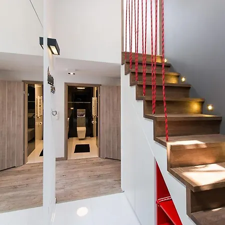 Apartament Cozy And Large 62 M2 With Air Conditioning, Old Town *