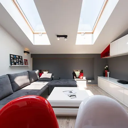 아파트 Cozy And Large 62 M2 With Air Conditioning, Old Town *