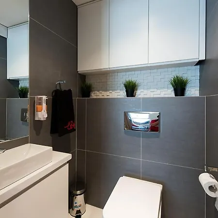 Cozy And Large 62 M2 With Air Conditioning, Old Town *