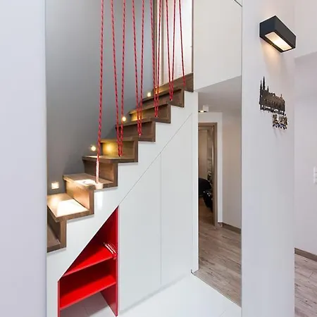 아파트 Cozy And Large 62 M2 With Air Conditioning, Old Town