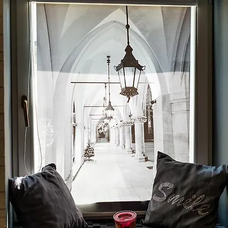 아파트 Cozy And Large 62 M2 With Air Conditioning, Old Town